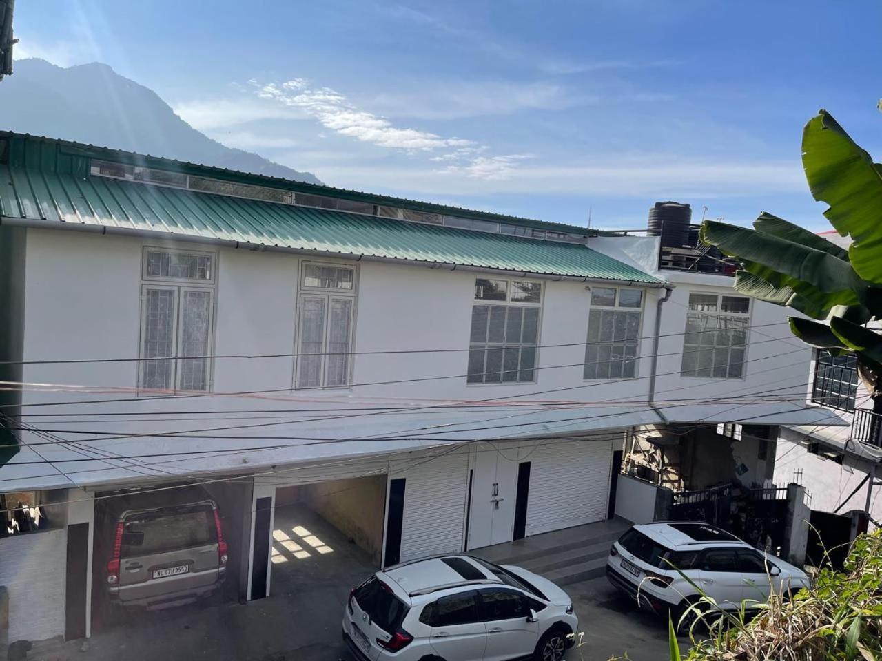 Edelweiss Hotell Kohima Exteriör bild